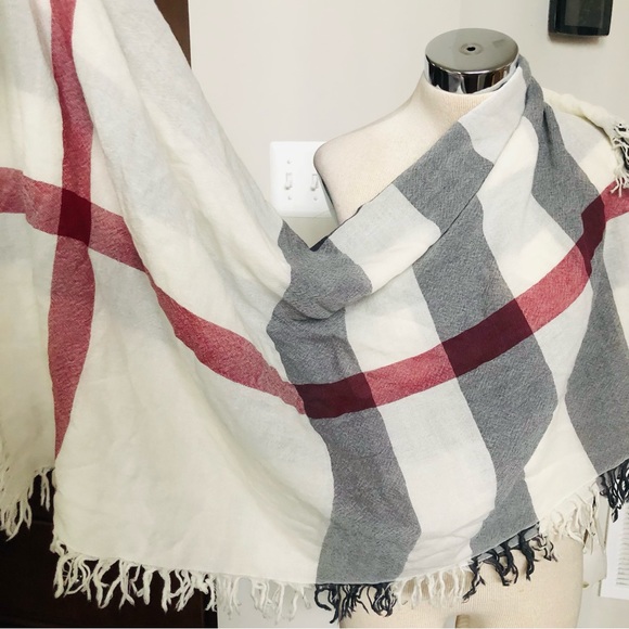 Burberry Large Ivory Check Fine Merino Wool Scarf Wrap - Picture 14 of 16